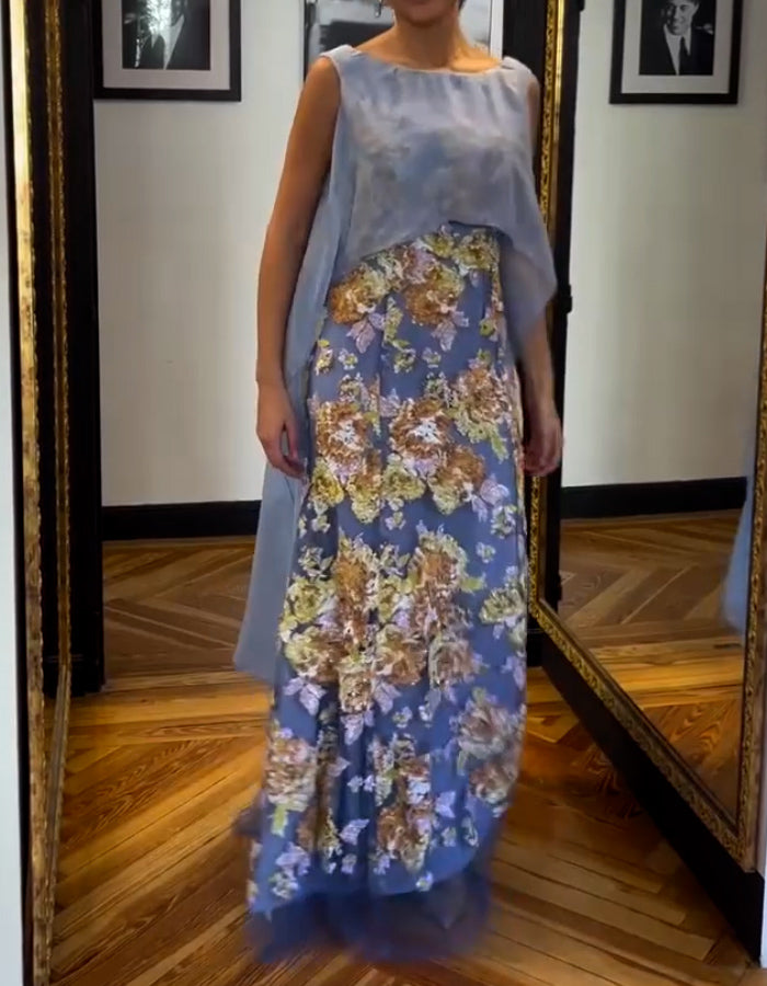 Elegant Sleeveless Dress