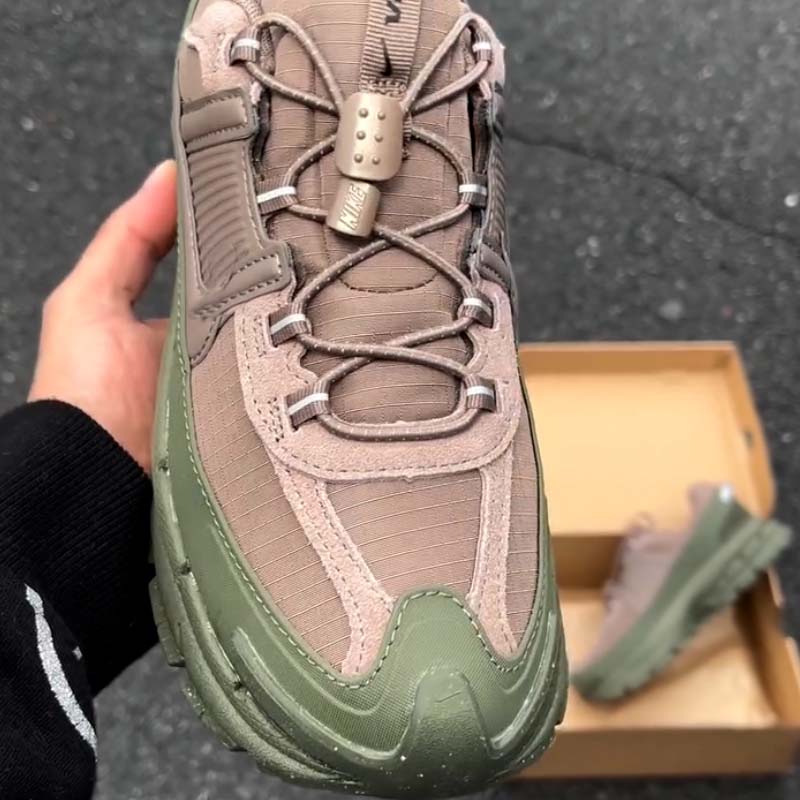 Running Green-Sole Sneakers