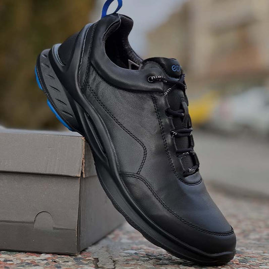 Black Leather Versatile Sneakers