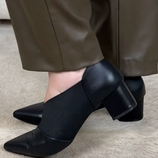 Stretch Leather Point-Toe Shoes