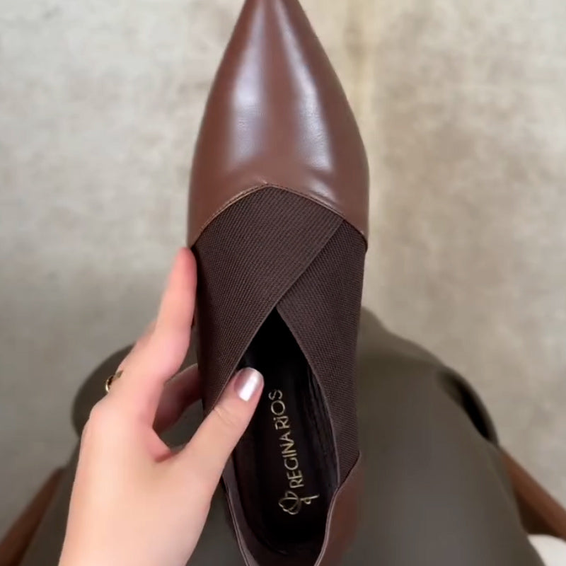 Stretch Leather Point-Toe Shoes