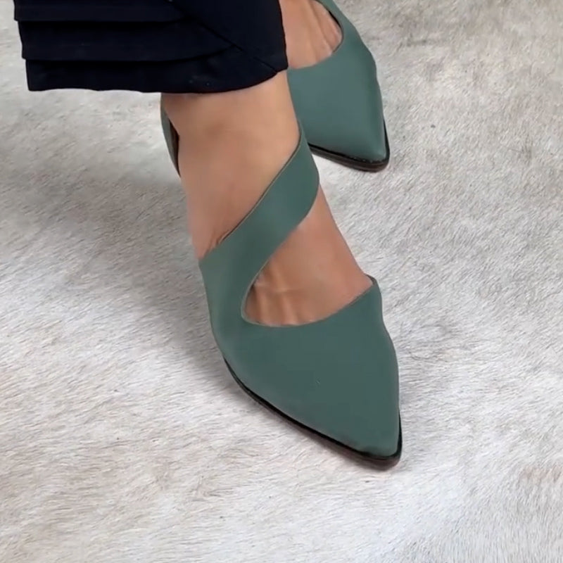 Solid-Color Suede Shoes