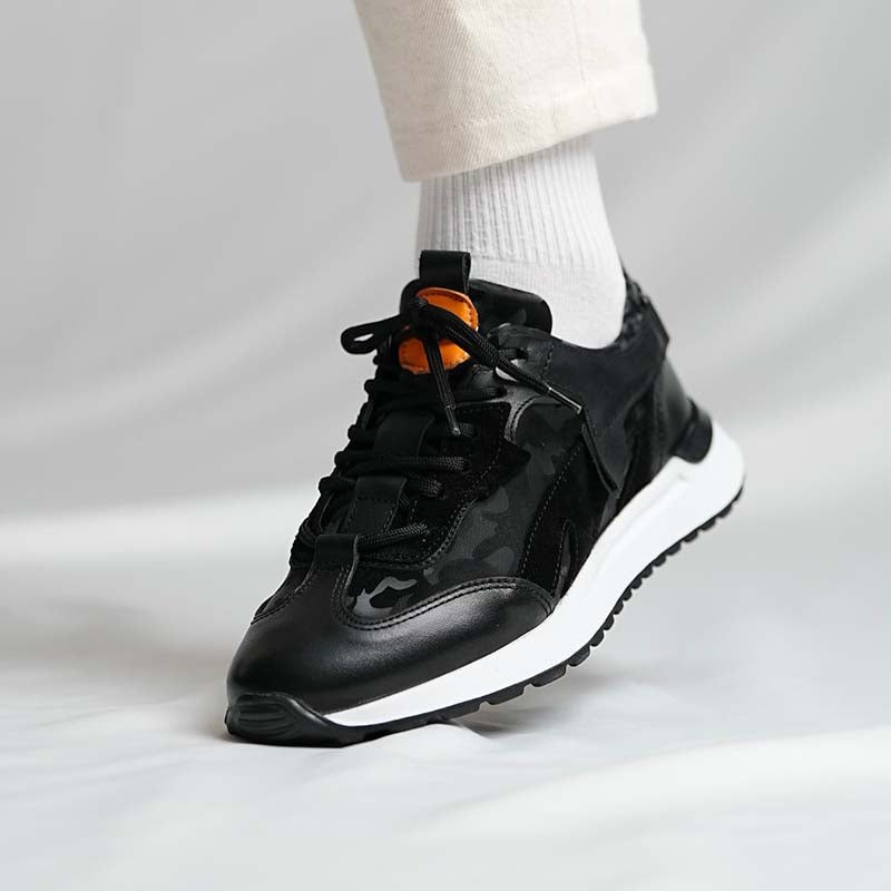 Walking Versatile Sneakers