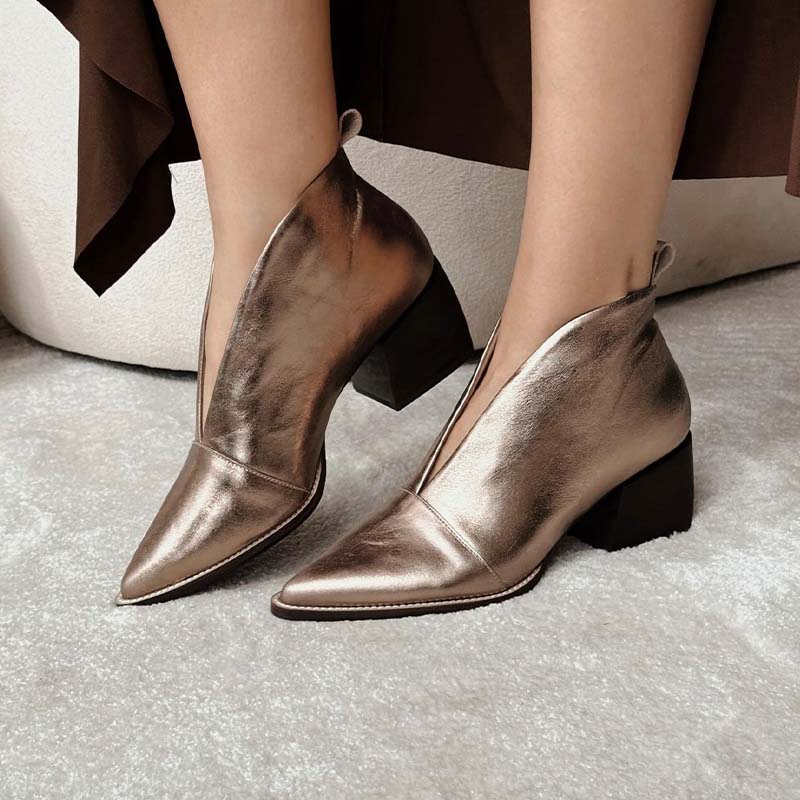 Point-Toe Leather Shoes