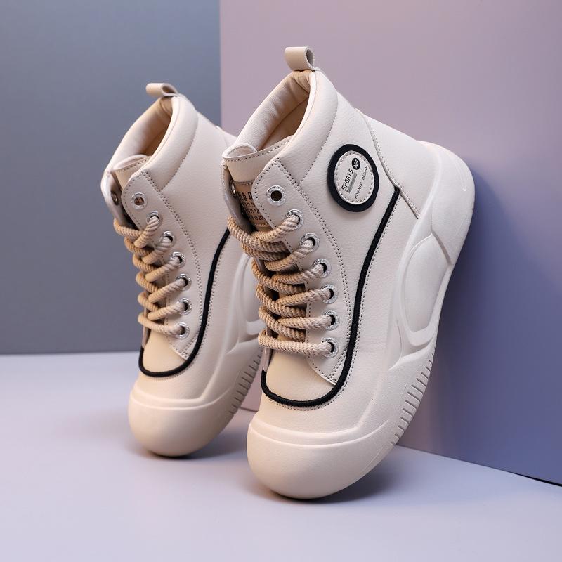 Soft Round Toe Sports Shoes