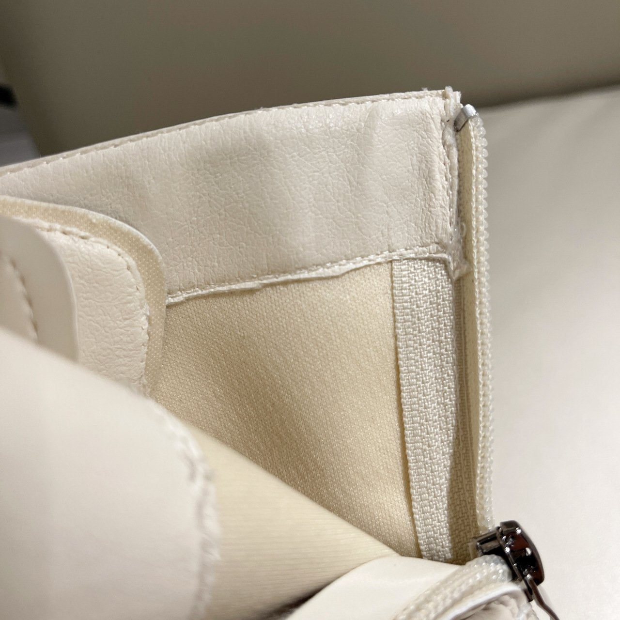 Solid Color Leather Belt Buckle Boots