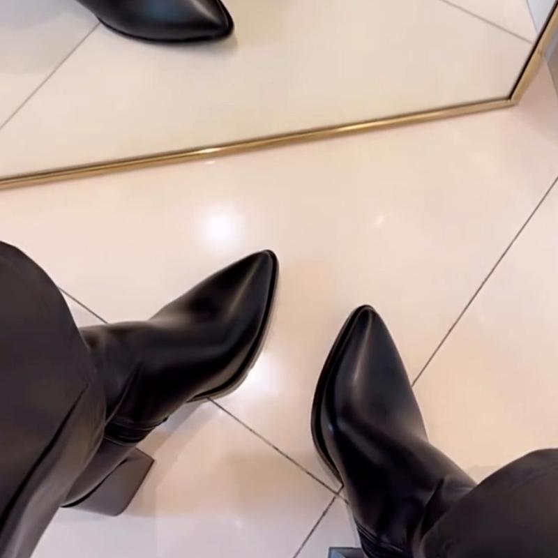 Black Leather Thick-Heel Shoes