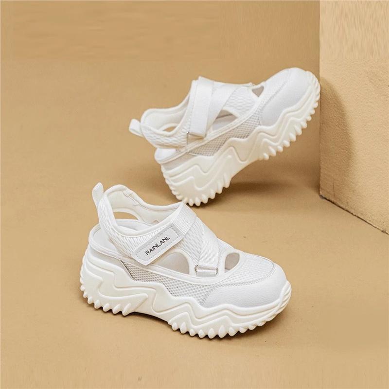 Trendy Versatile Breathable Sports Sandals