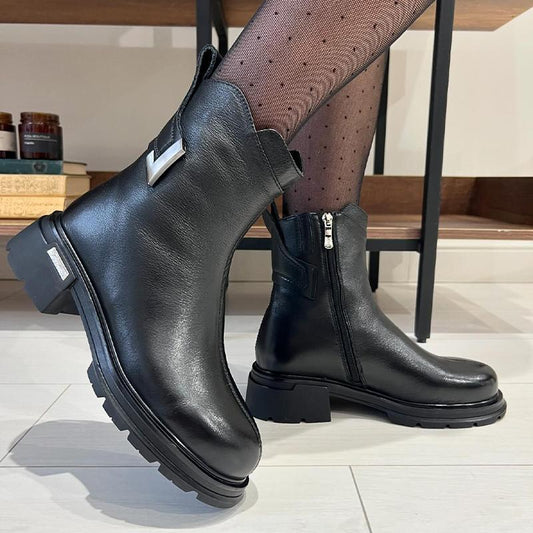 Black Padded Casual Boots