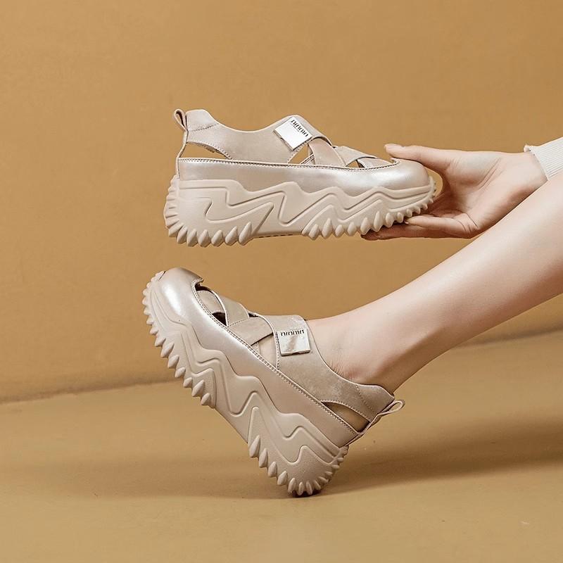 Hollow Heightening Casual Sandals