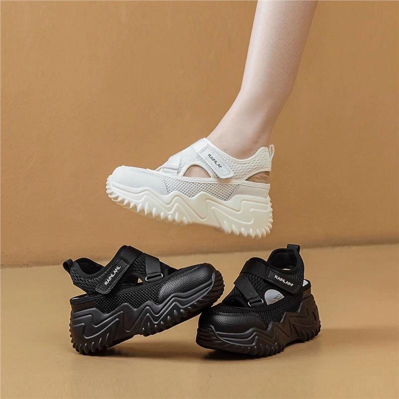 Trendy Versatile Breathable Sports Sandals