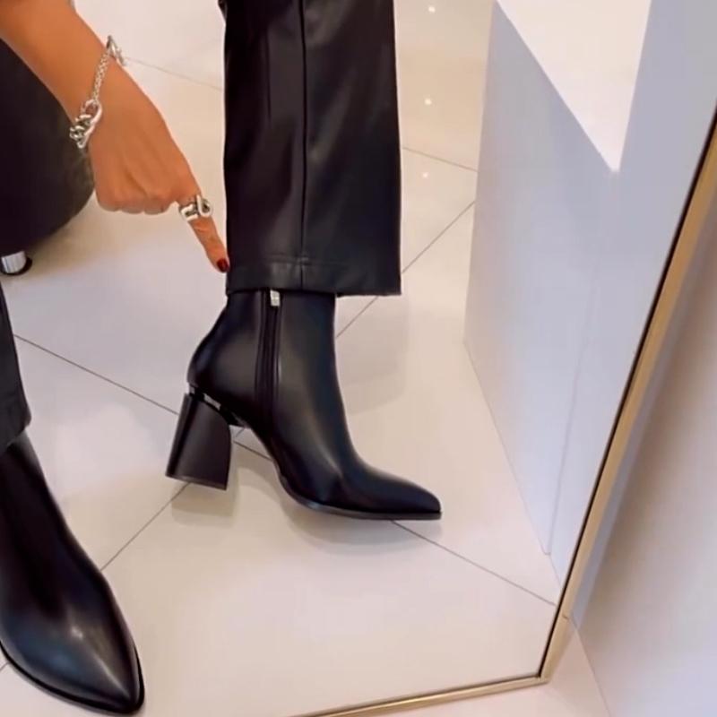 Black Leather Thick-Heel Shoes