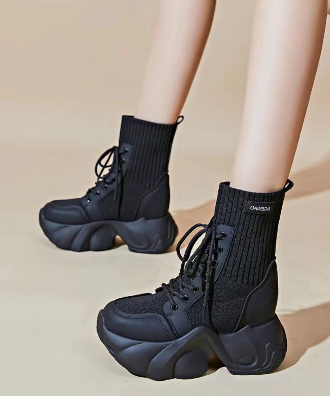 Versatile Flywoving Stretch Boots