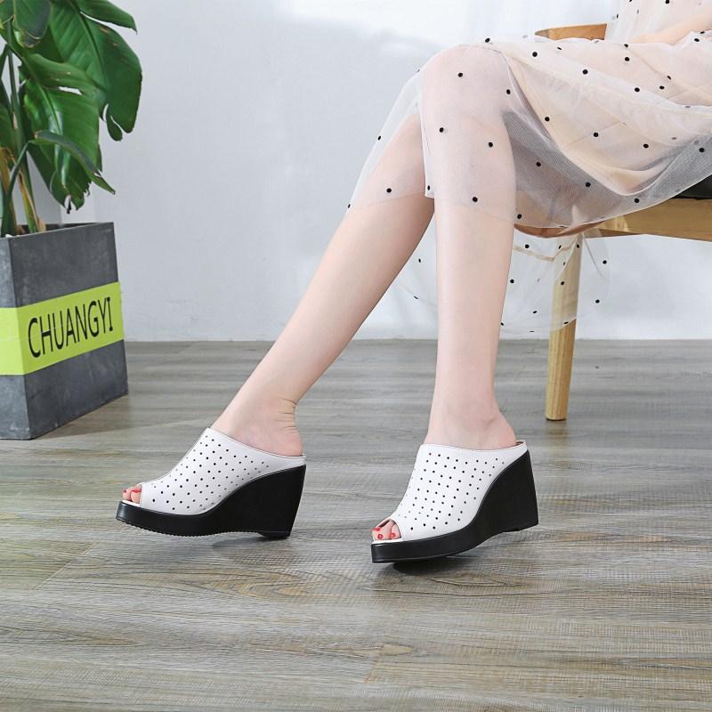 Soft Leather Fish Mouth Slippers