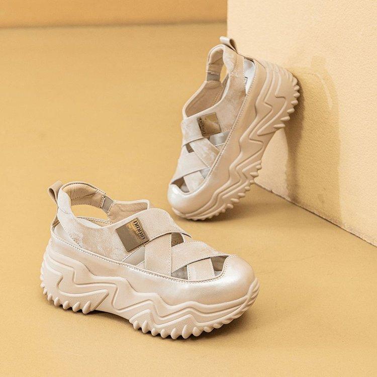 Hollow Heightening Casual Sandals