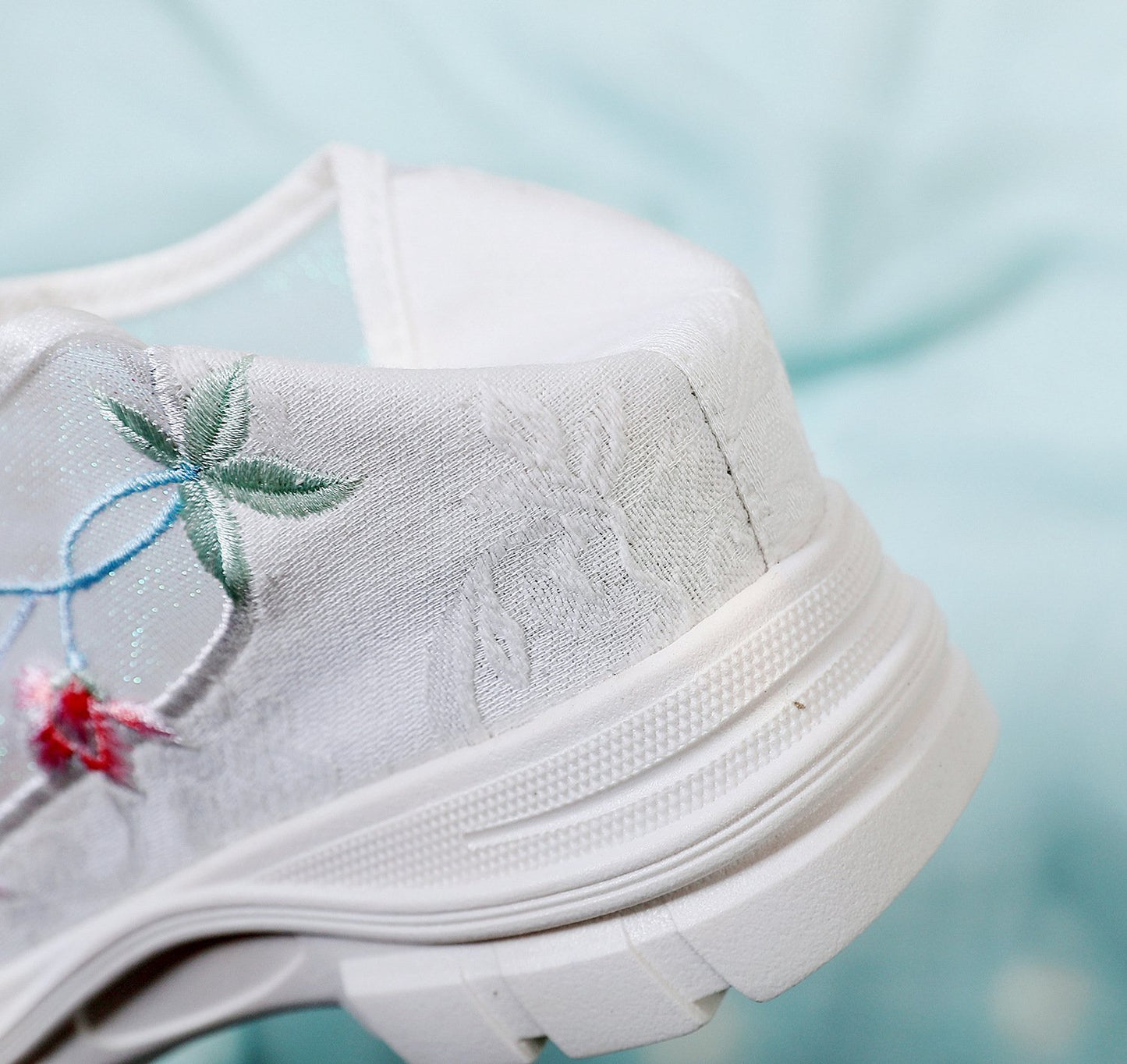 Flower Embroidered Breathable Soft Shoes