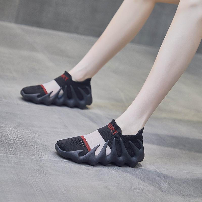 Fly Weaving Octopus Casual Sports Shoes