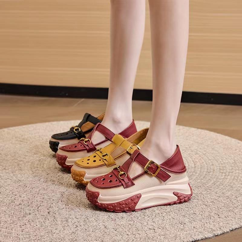 Retro Leather Metal Buckle Roman Height Shoes