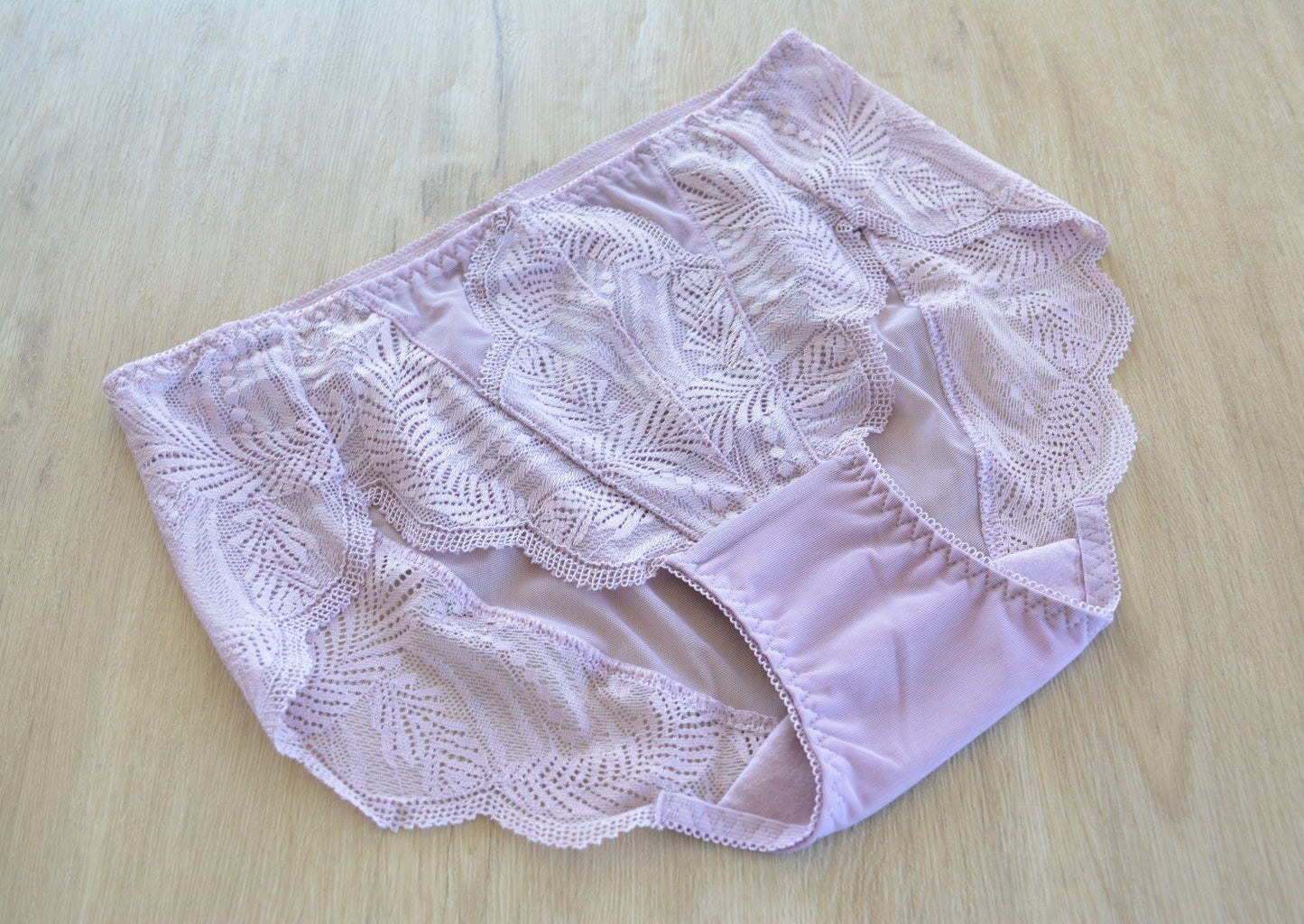 Lace Mesh Antibacterial Gynecological Panties