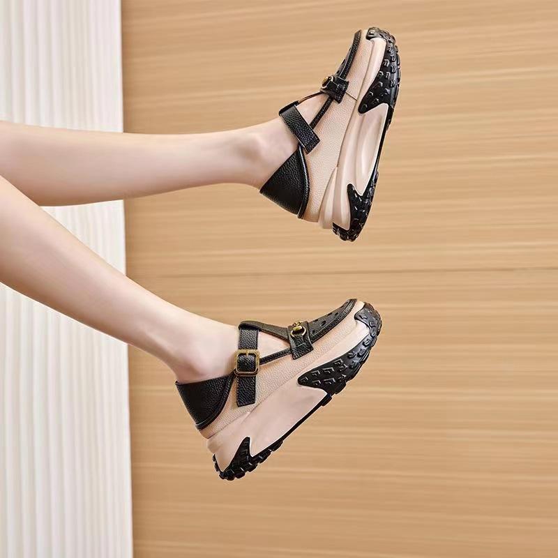 Retro Leather Metal Buckle Roman Height Shoes