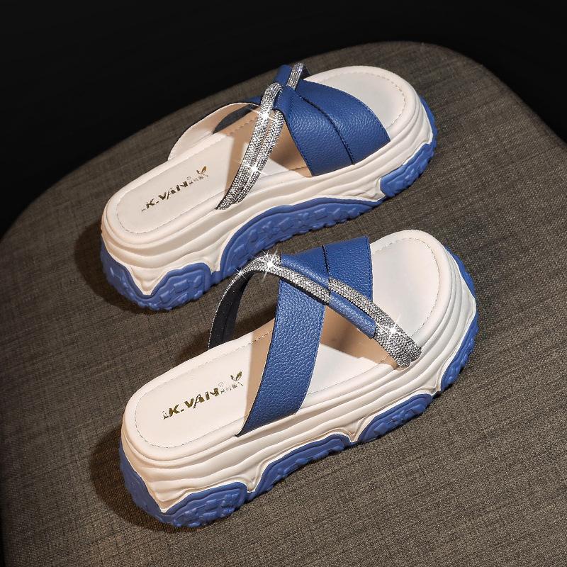 High Quality Increase Comfortable Muffin Slippers