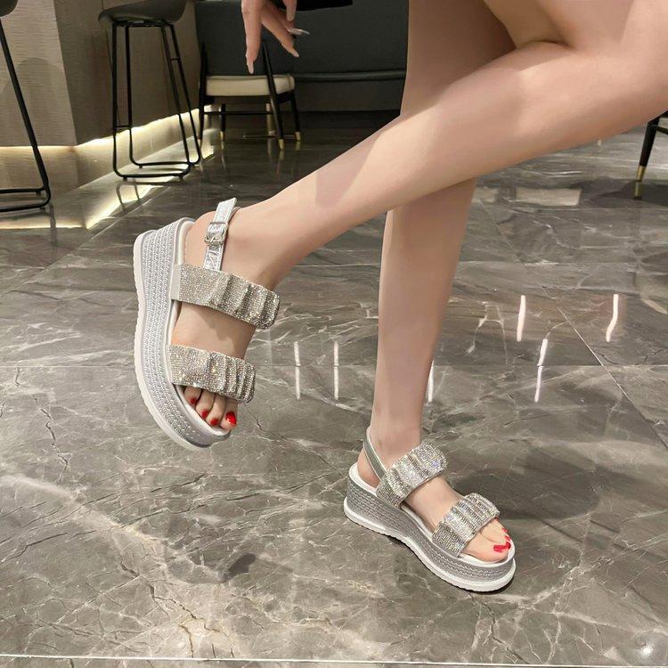 Cool Platform Crystals Heightening Sandals