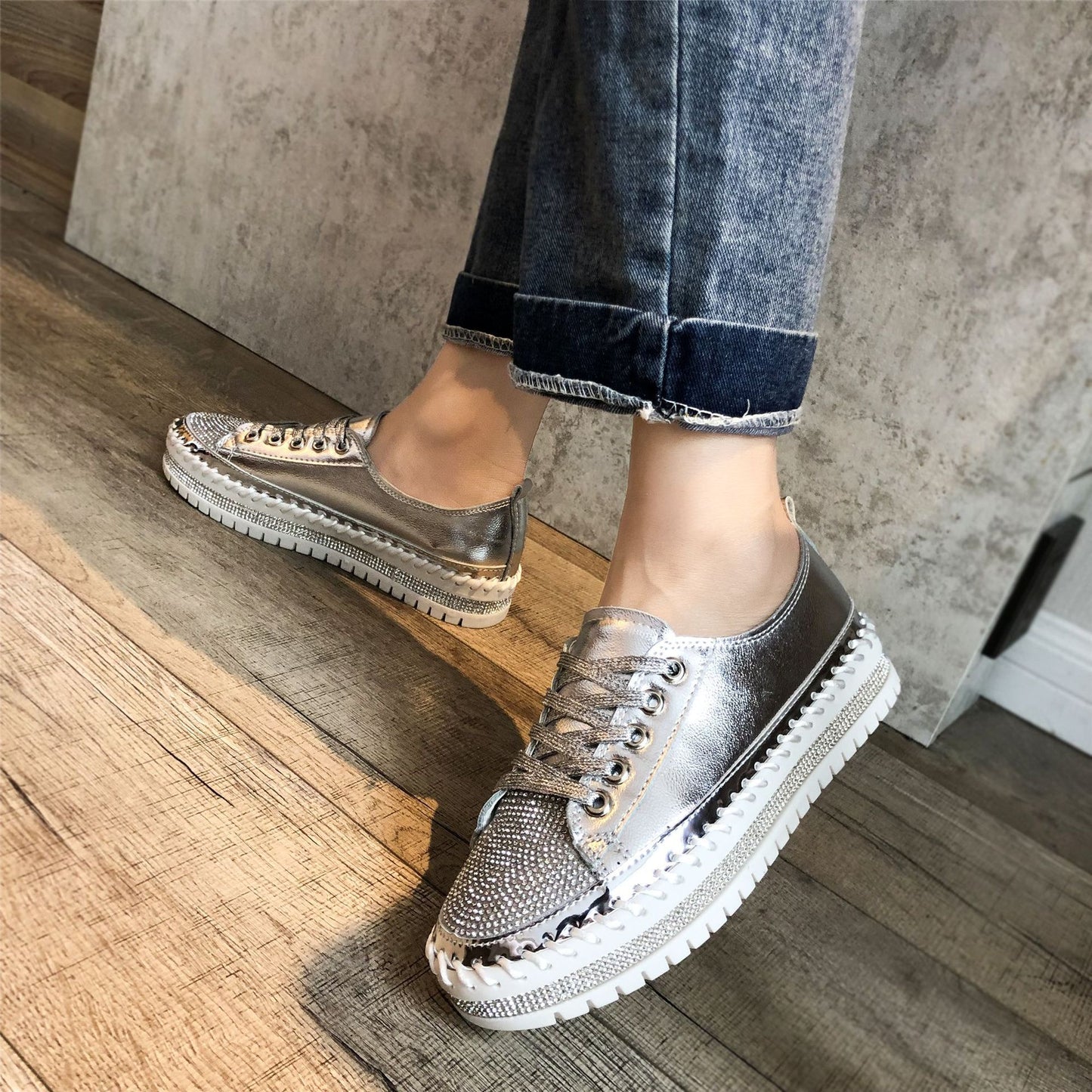 Crystals Bling Leather Round Toe Shoes