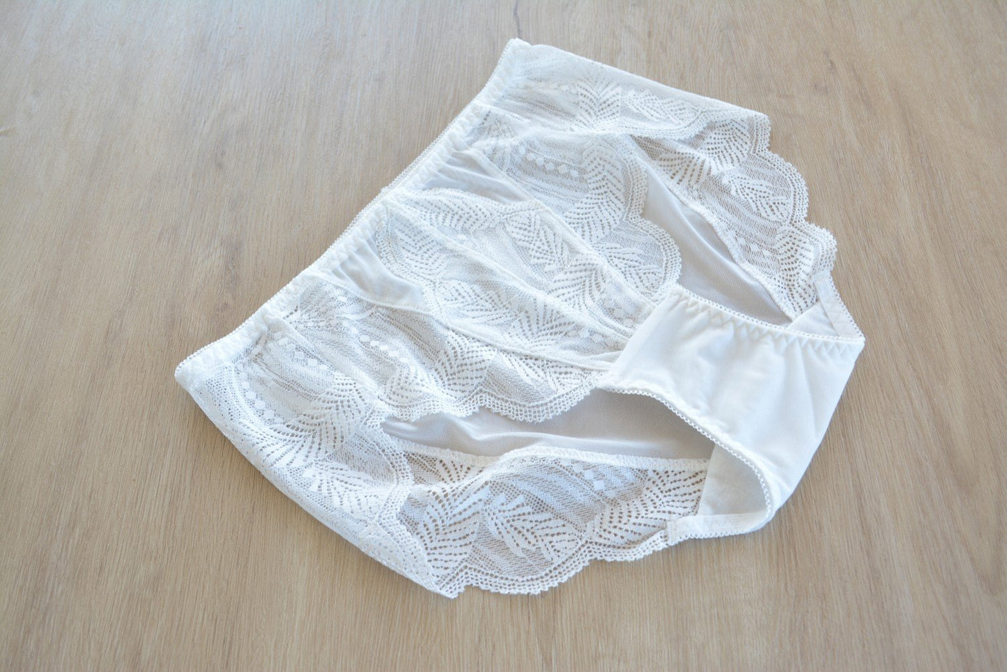 Lace Mesh Antibacterial Gynecological Panties