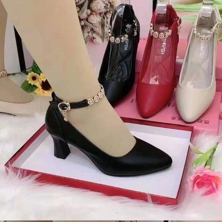 Soft Non-Slip Buckle Shoes