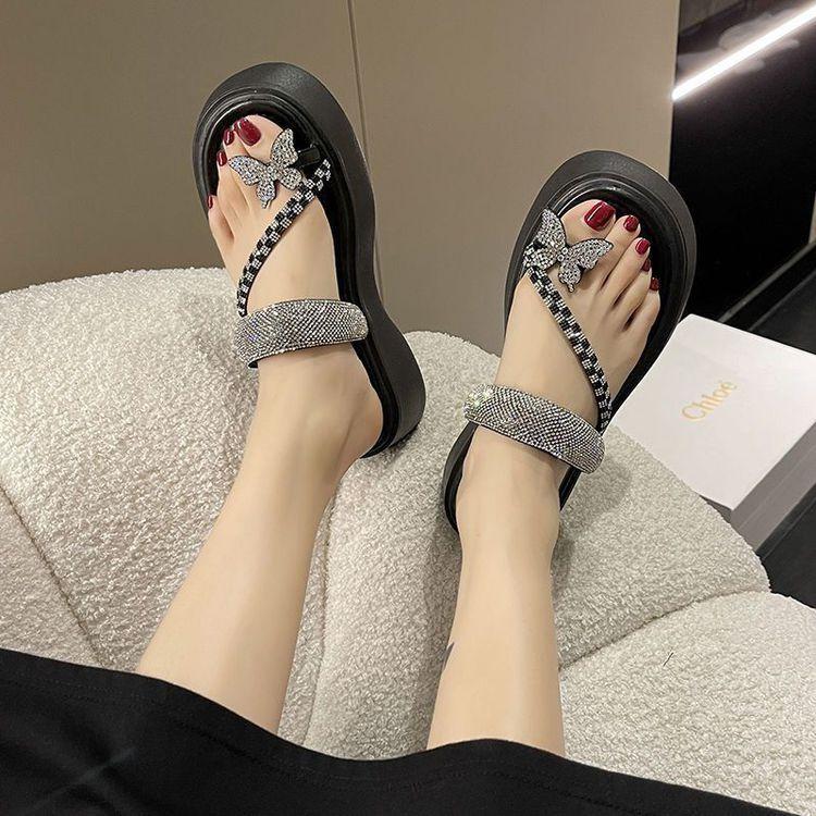 Versatile Rhinestone Muffin Clip Toe Slippers