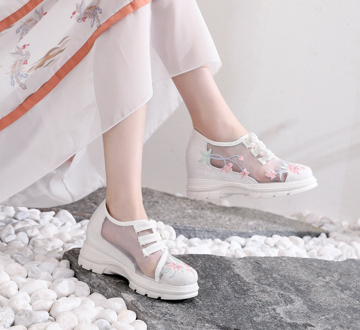 Flower Embroidered Breathable Soft Shoes