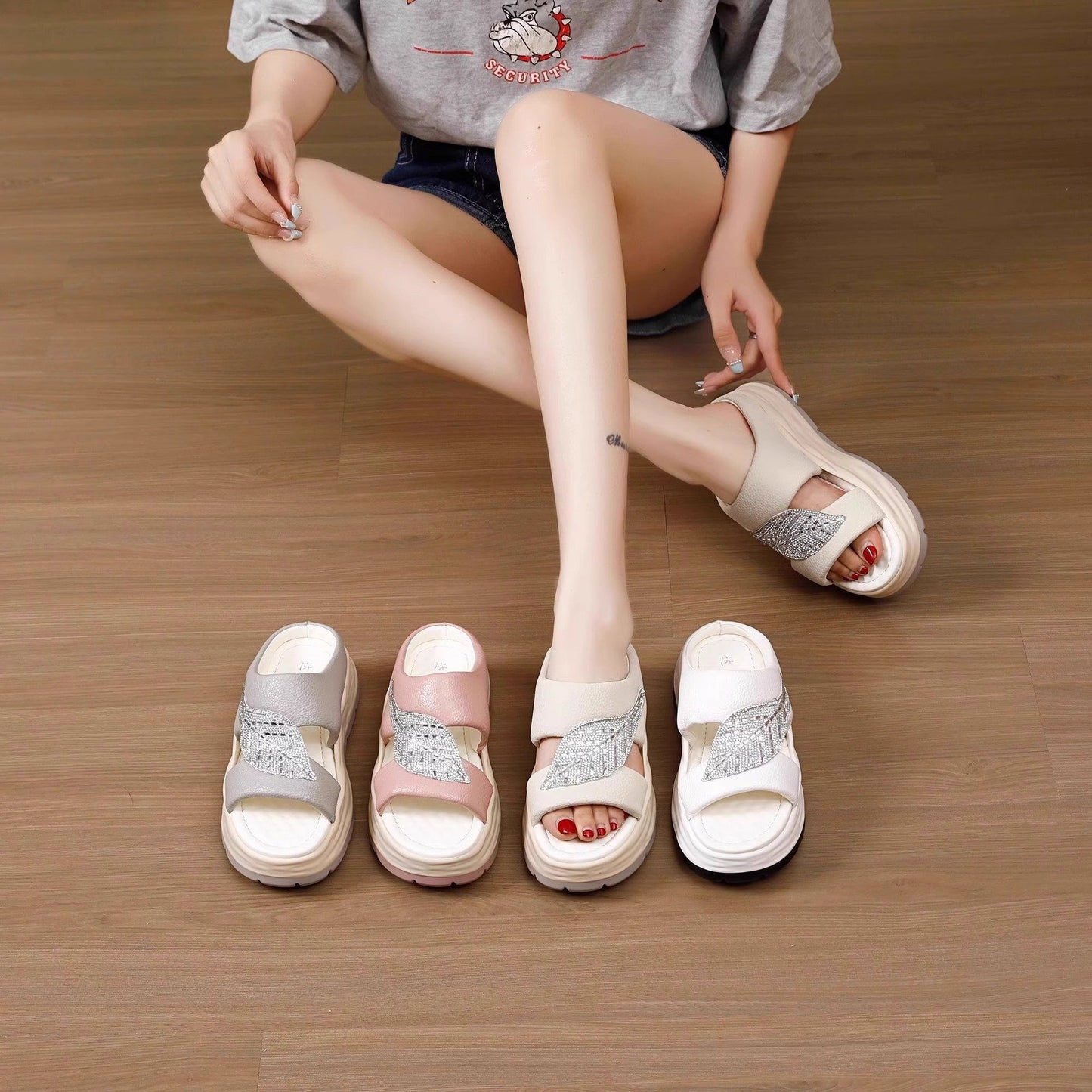 Modern Leaf Leather Comfy Slippers