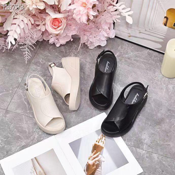 Fish Mouth Slope Heel Leather Clasp Sandals