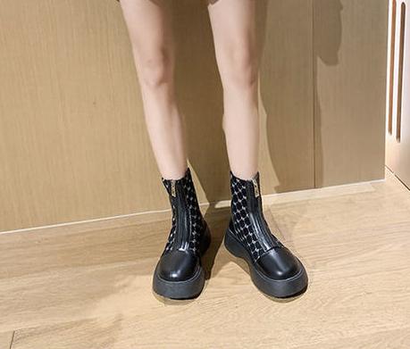 Beauty Versatile Zipper Boots