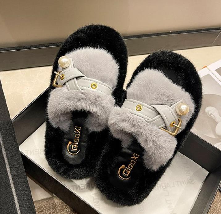 Color Matching Warm Fluffy Slippers