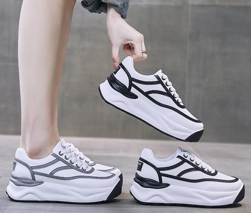 Versatile Leather Platform Shoes