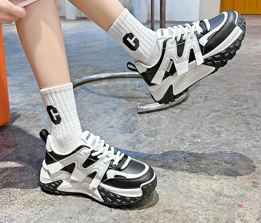 Thick-Sole Heightening Sports Shoes