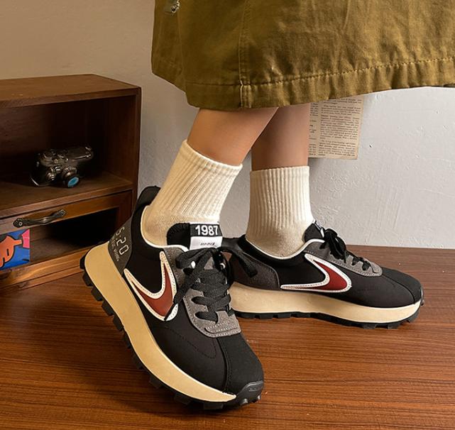 Classic Breathable Versatile Sports Shoes