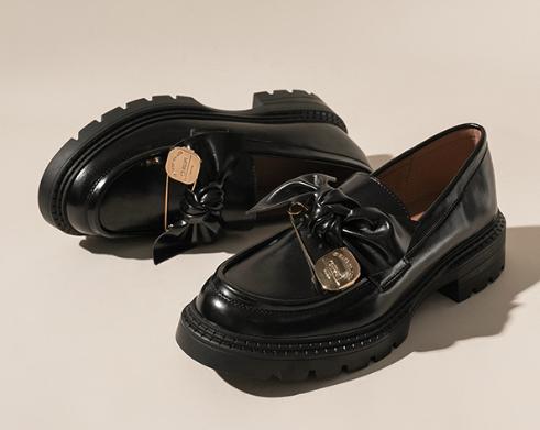 Women's Loafer with Ribbon Detail Shoes