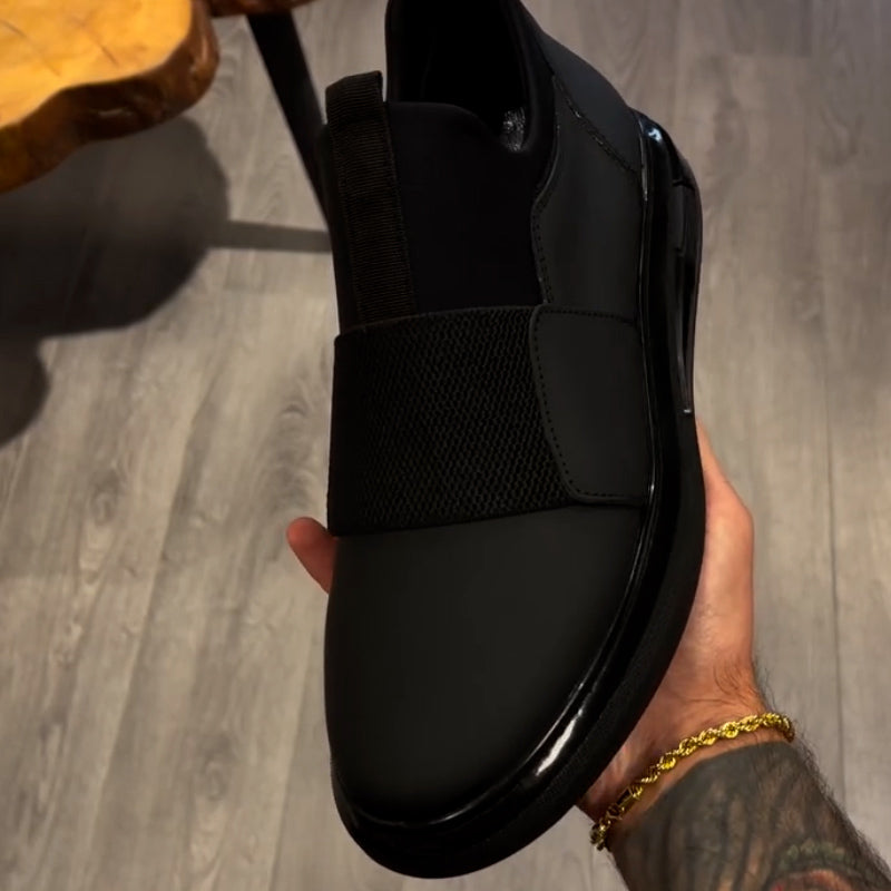 Black Slip-On Casual Sneakers
