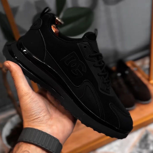 Outdoor Black Sneakers