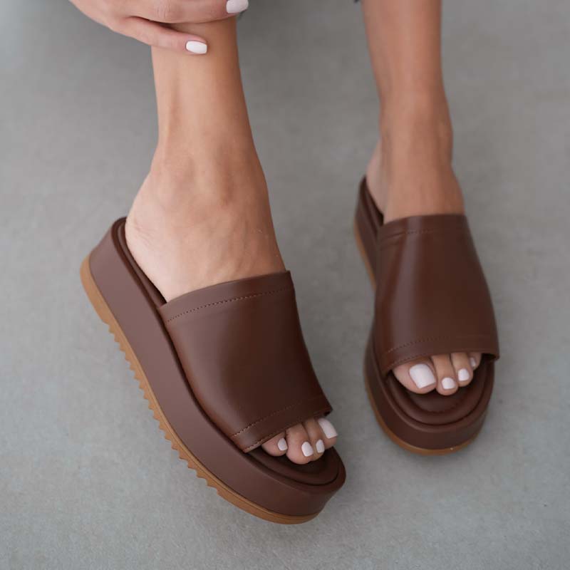 Solid-Color Casual Slippers