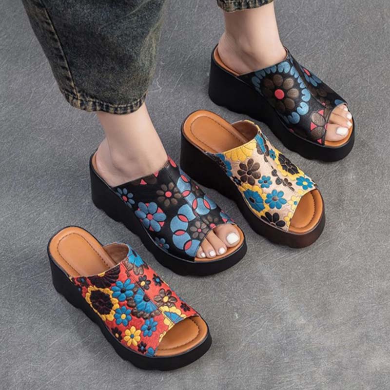 Embroidery Wedge Slippers
