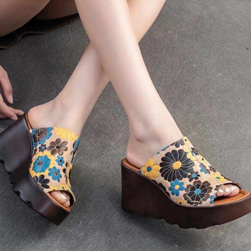 Embroidery Wedge Slippers