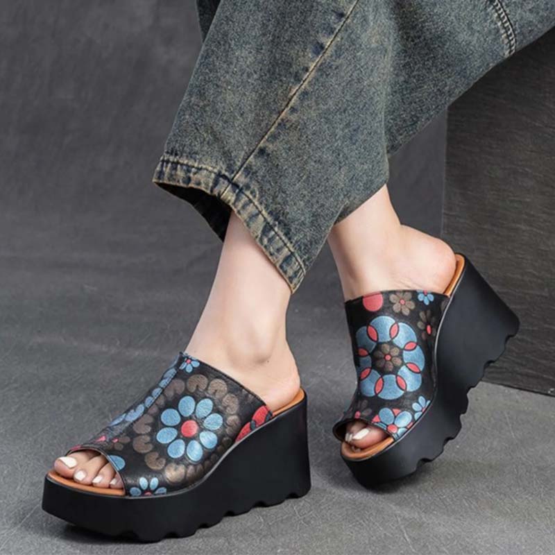 Embroidery Wedge Slippers