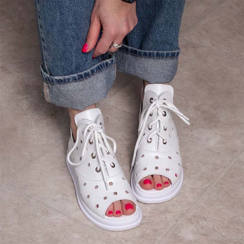 Hole Leather Casual Shoes