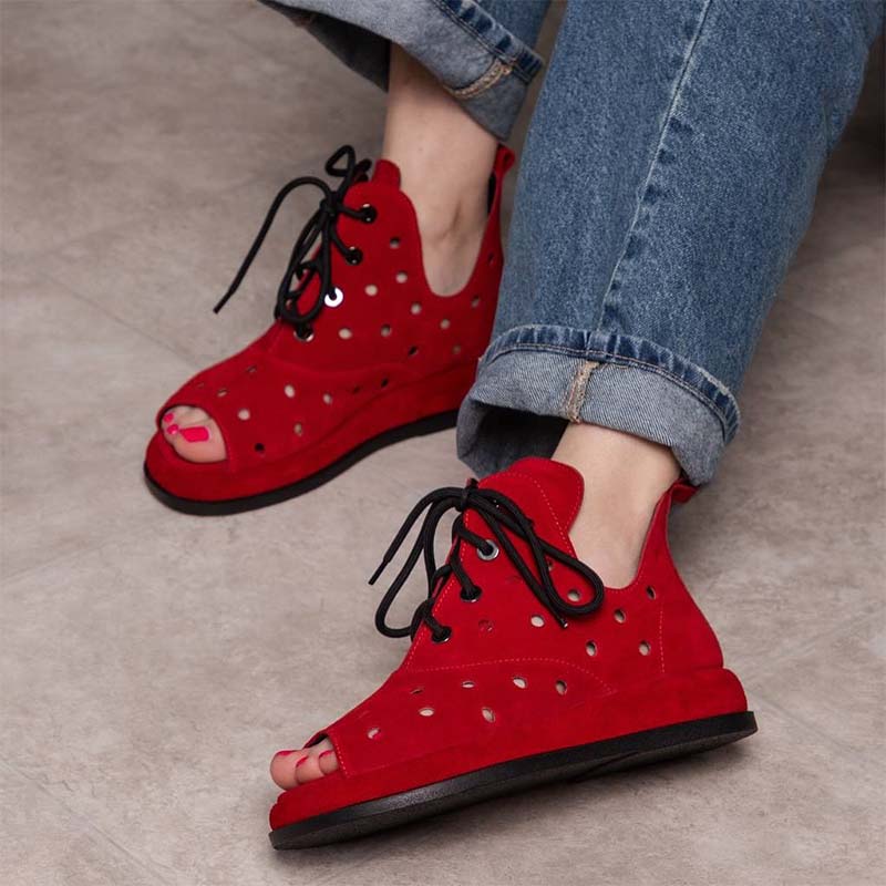 Hole Leather Casual Shoes