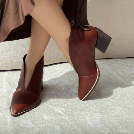 Point-Toe Leather Shoes