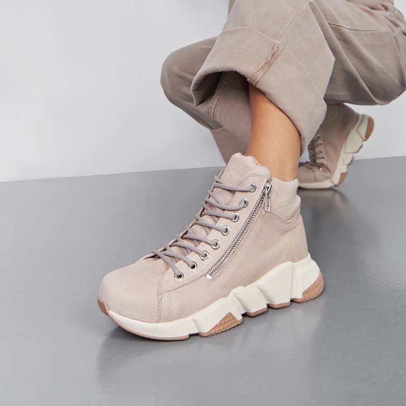 Comfy Zippers Sneakers