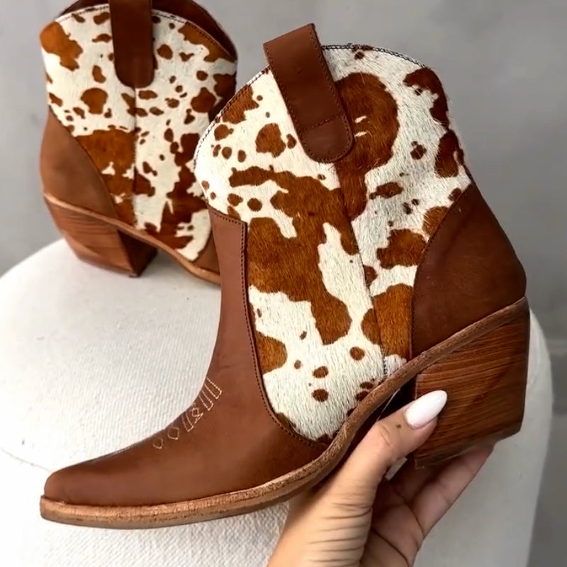 Milk-Color Embroidered Short Boots